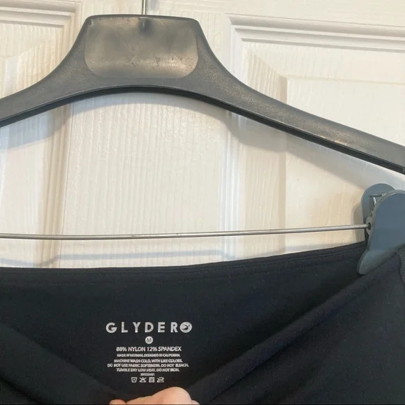 Glyder High Rise Black Criss Cross Lattice Hem Leggings Size Medium - Picture 3 of 9